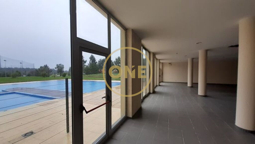  عقار تجاري في Gemeses, Portugal 305متر مربع رقم 66747