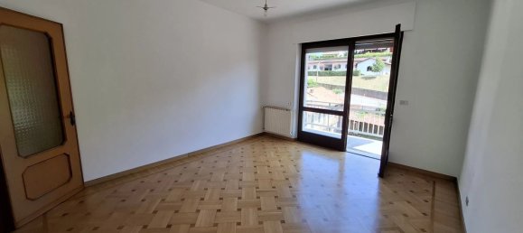 Apartamento de 3 dormitorios en Castellinaldo d'Alba, Italy No. 336780 10
