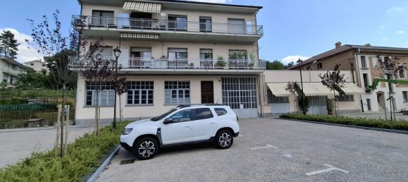 Apartamento de 3 dormitorios en Castellinaldo d'Alba, Italy No. 336780 2