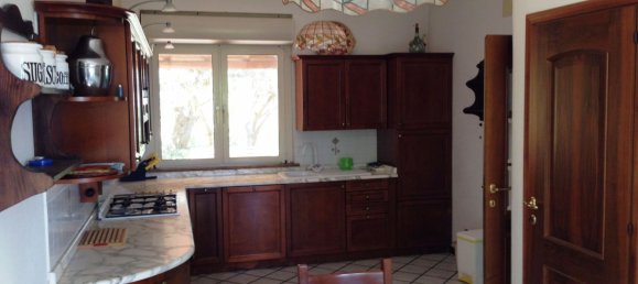 8 rooms Villa in Colonnella, Italy No. 252256 10