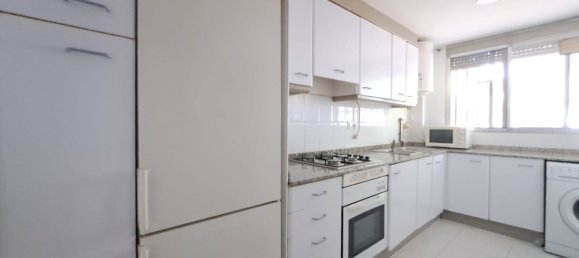 2 bedrooms Apartment in Valencia, Spain No. 172210 3