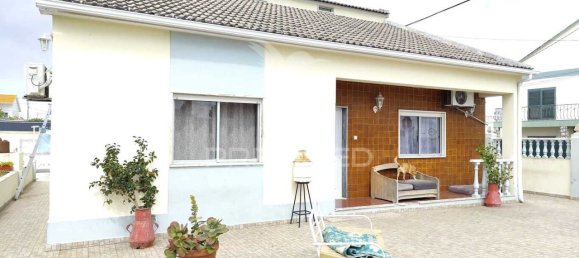 Casa de 3 dormitorios en Moita, Portugal No. 90251 21