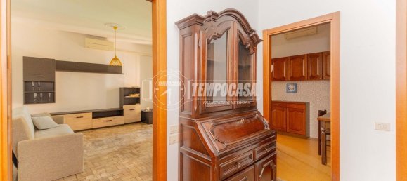 2 rooms Apartment in Milan, Italy No. 339078 9