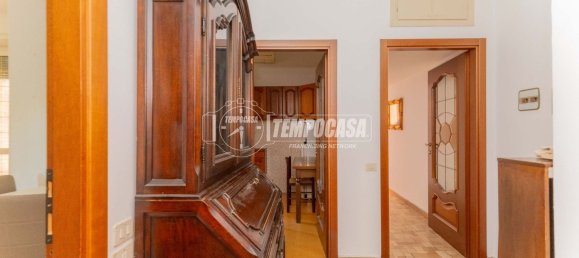 2 rooms Apartment in Milan, Italy No. 339078 10