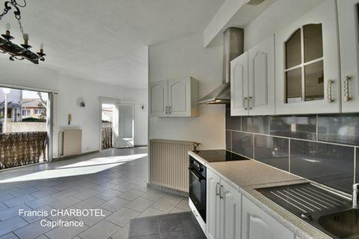 2 bedrooms Condo in Agde, France No. 31574