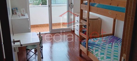 Apartamento de 4 dormitorios en Almada, Portugal No. 156115 3
