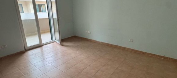 Apartamento T4 em San Tammaro, Italy N.º 327767 2