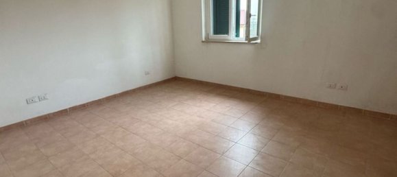 Apartamento T4 em San Tammaro, Italy N.º 327767 4