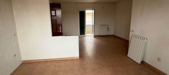 Apartamento T4 em San Tammaro, Italy N.º 327767 8