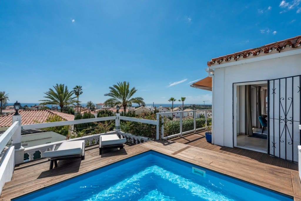 3 bedrooms Villa in Mijas, Spain No. 200290