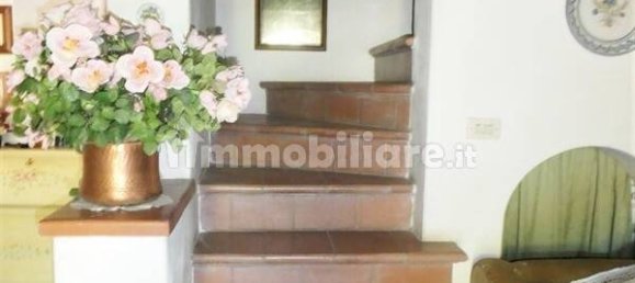 2 bedrooms House in Umbertide, Italy No. 84437 14