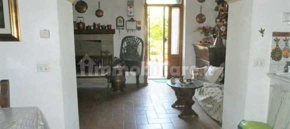 2 bedrooms House in Umbertide, Italy No. 84437 8