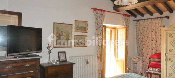 2 bedrooms House in Umbertide, Italy No. 84437 9