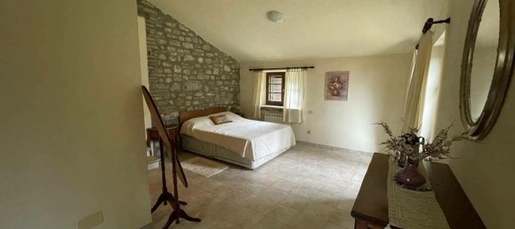 5 Schlafzimmer Haus in Umbertide, Italy, Nr. 54061 14