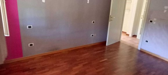 4 rooms Apartment in Varano de' Melegari, Italy No. 104831 17