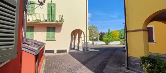 4 rooms Apartment in Varano de' Melegari, Italy No. 104831 12