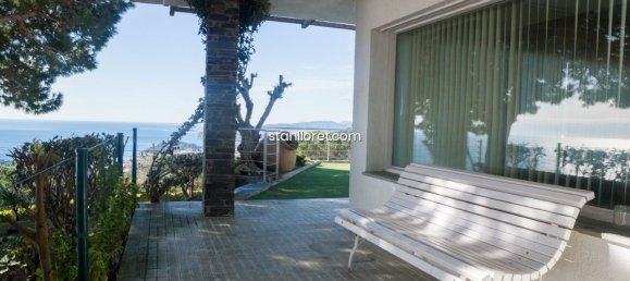 5 غرف نوم فيلا في Lloret de Mar, Spain رقم 14828 24