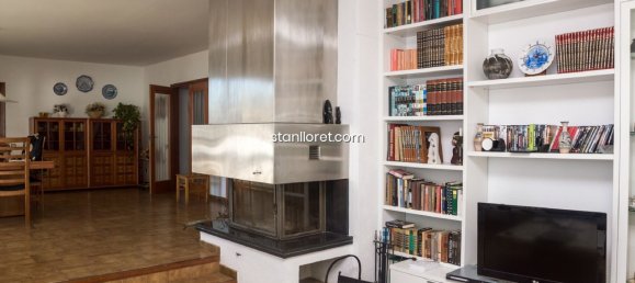 5 غرف نوم فيلا في Lloret de Mar, Spain رقم 14828 5