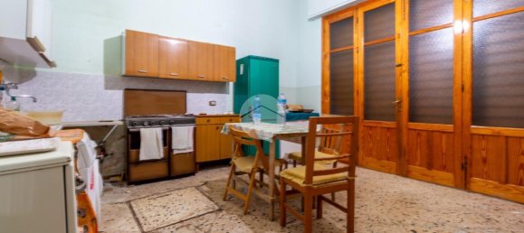 Apartamento de 8 divisões em Villabate, Italy N.º 9167 20