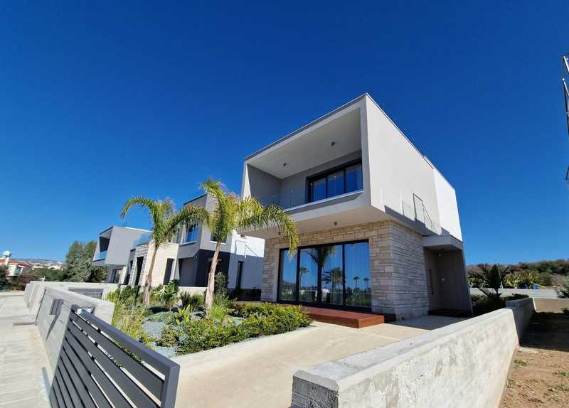 3 bedrooms Villa in Chloraka, Cyprus No. 19647