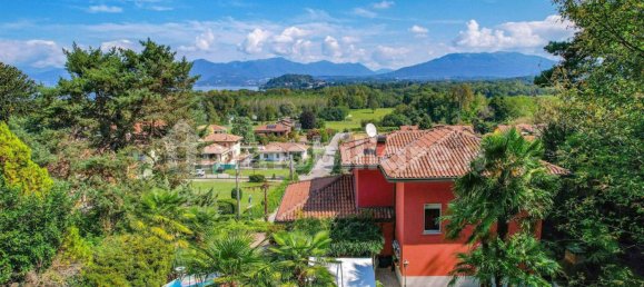 3 bedrooms Villa in Ranco, Italy No. 314102 38