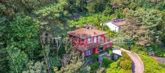 3 bedrooms Villa in Ranco, Italy No. 314102 37