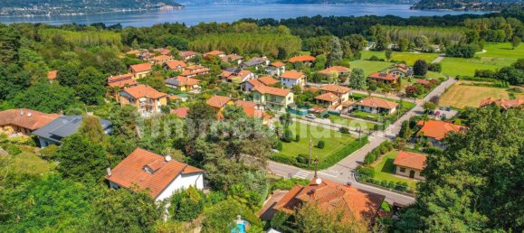 3 bedrooms Villa in Ranco, Italy No. 314102 40