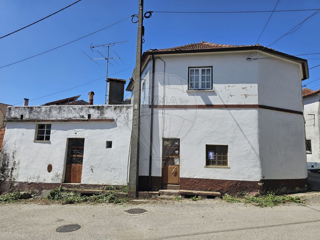 2 bedrooms House in Torres Novas, Portugal No. 26580