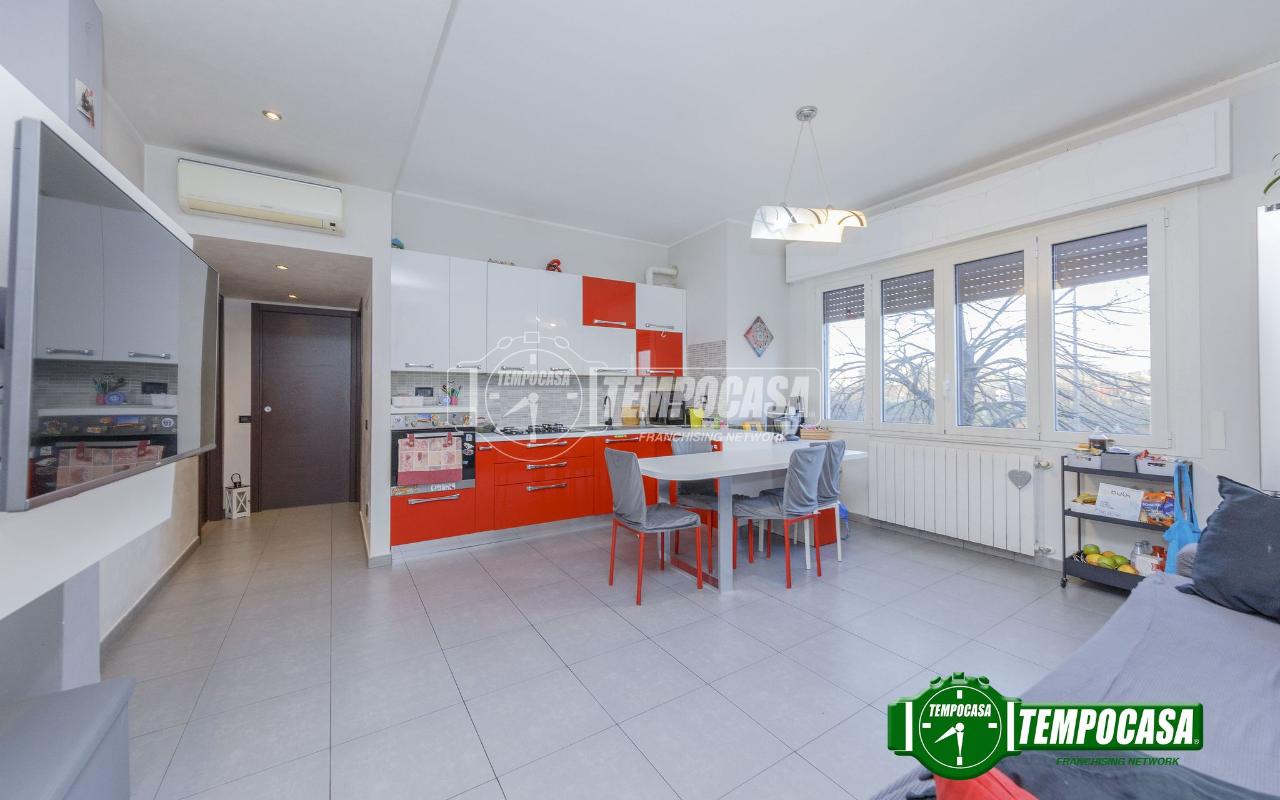 3-salle Appartement à Pero, Italy No. 38926