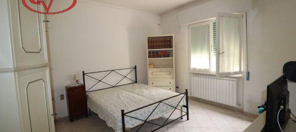 4 rooms Apartment in Montevarchi, Italy No. 231974 8