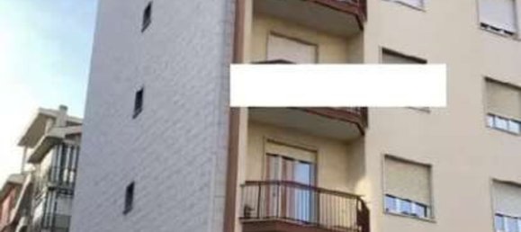 3 rooms Apartment in Collegno, Italy No. 285891 2