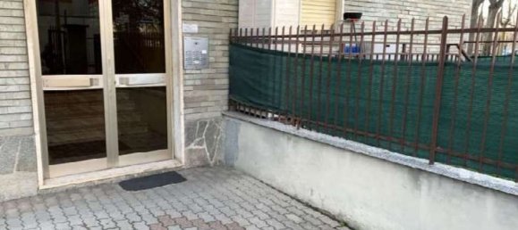 3 rooms Apartment in Collegno, Italy No. 285891 5