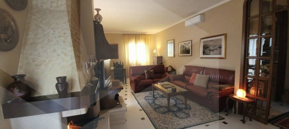 4 rooms Apartment in Rodi Garganico, Italy No. 18787 4