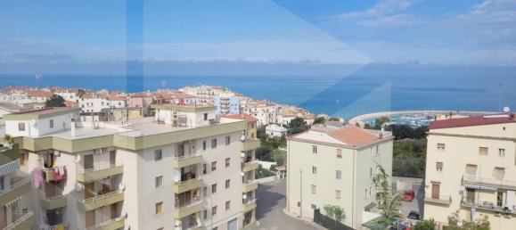 4 rooms Apartment in Rodi Garganico, Italy No. 18787 9