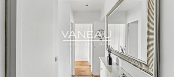 3 rooms Apartment in Paris, France No. 163239 11