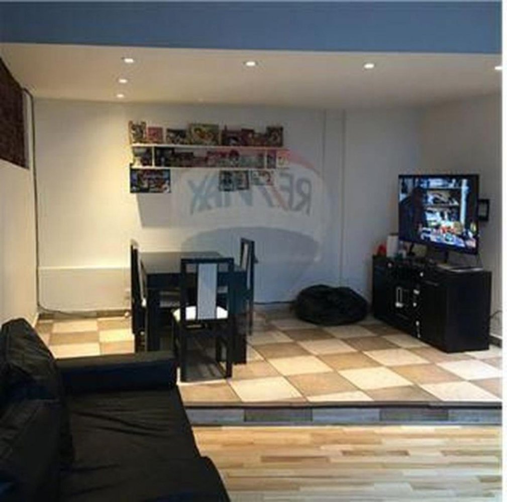 Casa de 2 dormitorios en Buenos Aires, Argentina No. 71367