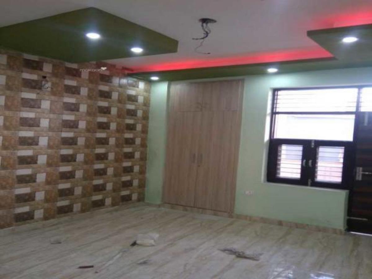 2 bedrooms House in Faridabad, India No. 2326