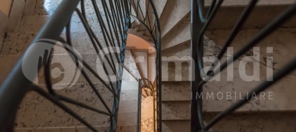 2 Schlafzimmer Wohnung in Milan, Italy, Nr. 351653 23