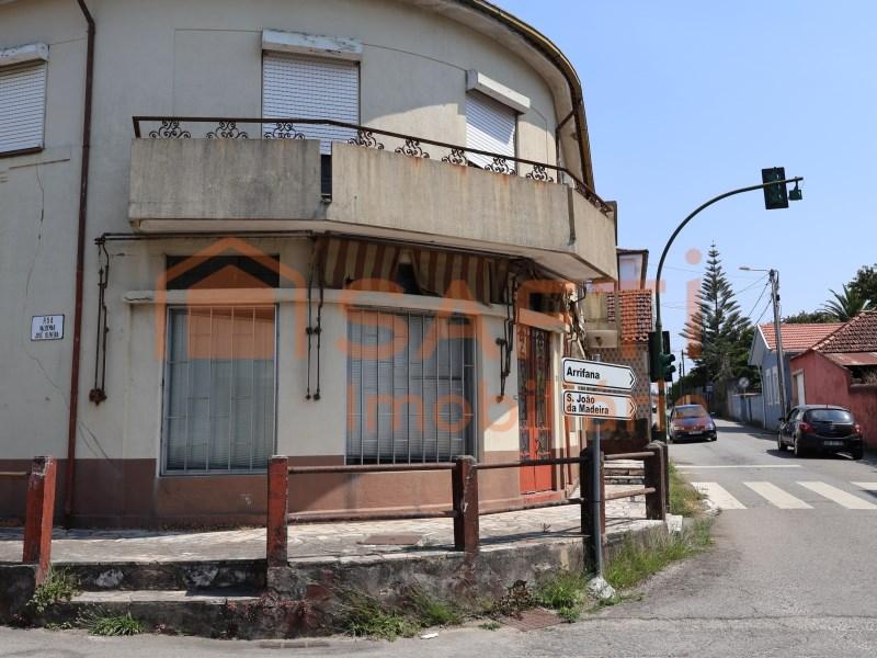 Casa T5 em Santa Maria da Feira, Portugal N.º 326723