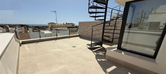 Casa de 5 dormitorios en Guardamar del Segura, Spain No. 151931 17