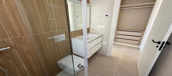 Casa de 5 dormitorios en Guardamar del Segura, Spain No. 151931 27