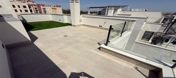 Casa de 5 dormitorios en Guardamar del Segura, Spain No. 151931 39