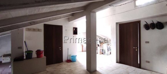 2 chambres Appartement à Castel d'Azzano, Italy No. 370394 7