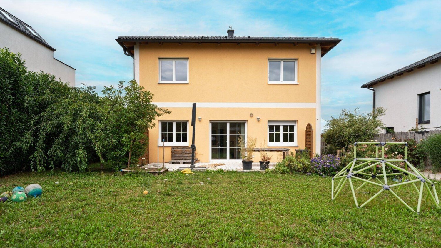 6 rooms House in Gross-Enzersdorf, Austria No. 190668
