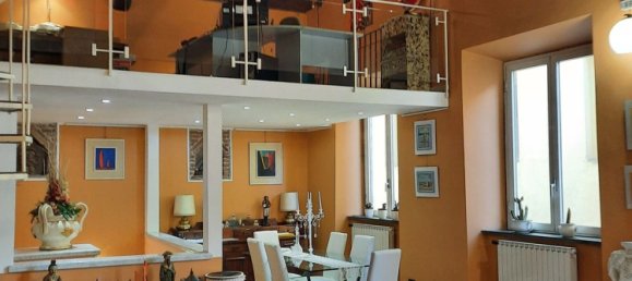 5 rooms Duplex in Lucca, Italy No. 11965 5