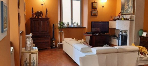 5 rooms Duplex in Lucca, Italy No. 11965 16