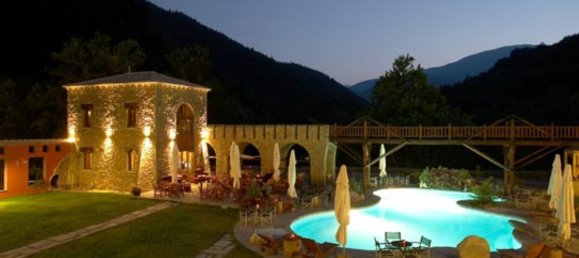 4000m² Townhouse for sale in Kalabaka, Meteora, Trikala, Thessaly, Thessaly and Central Greece, Greece № 5455 3