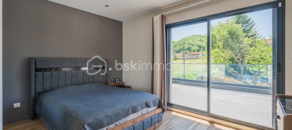 4 bedrooms Villa in Brie-et-Angonnes, France No. 355479 13