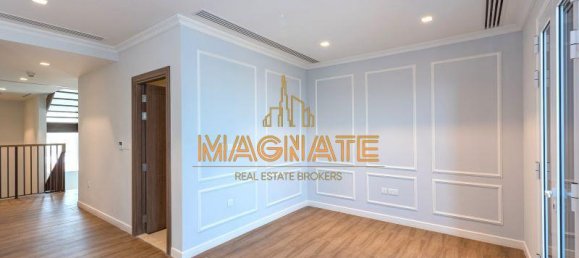 3 bedrooms Townhouse in Jumeirah, UAE No. 24953 7