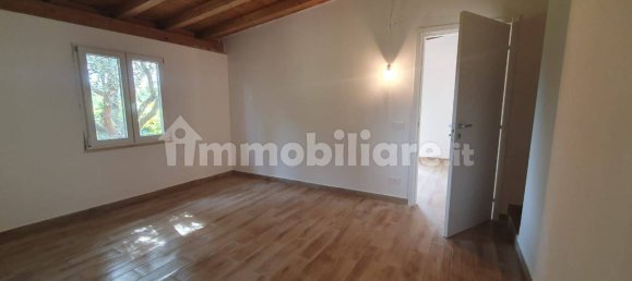 2 bedrooms Villa in Aprilia, Italy No. 317299 6